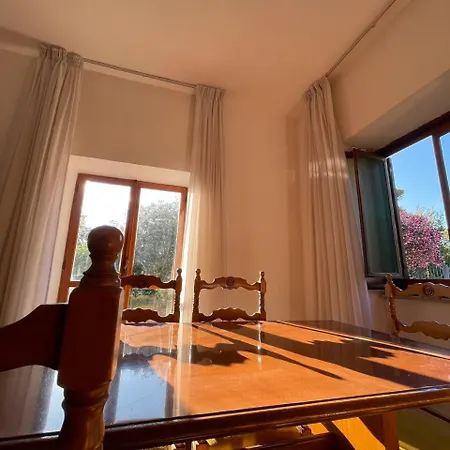 Tosa - Latina Mare Sabaudia בית נופש